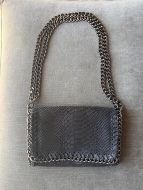 Black Python-Texture Chain Bag 9in by 6 in - Unbranded. Leather. Bought in Italy